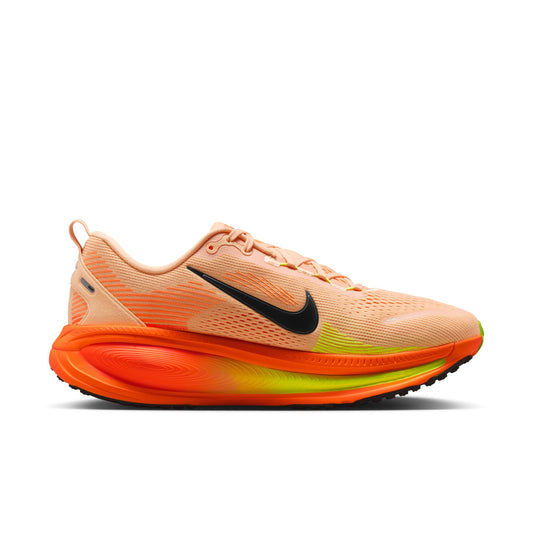 Nike Vomero 18 Men's Running Shoes - Orange/Black/Total Noir