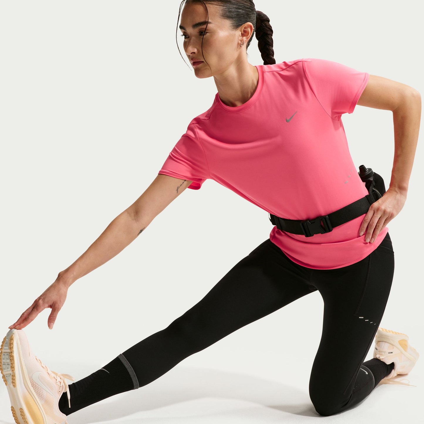 Nike Swift Dri-Fit Short Sleeve Top - Sea Coral/Reflective Silver
