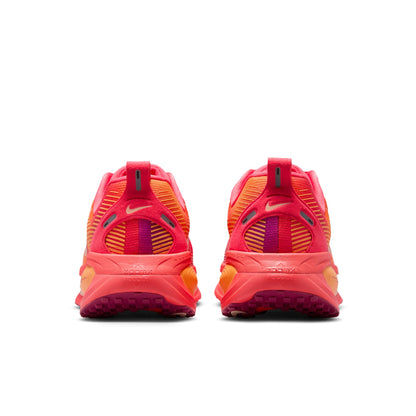 Nike Vomero 18 SE Women's Road Running Shoes - Ember Glow/Washed Coral