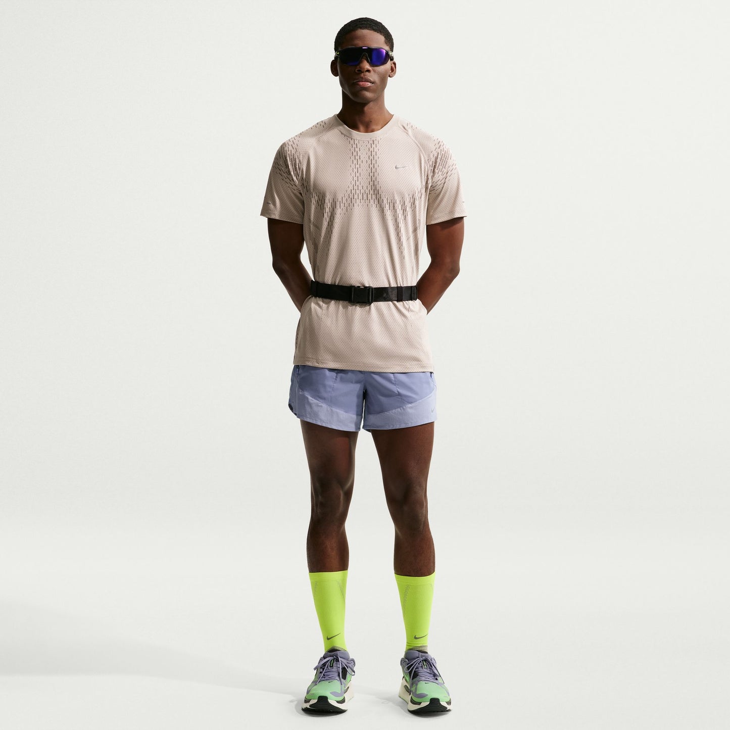 Nike Stride Men's Dri-FIT ADV Short-Sleeve Running Top - Cream II/Mink Brown