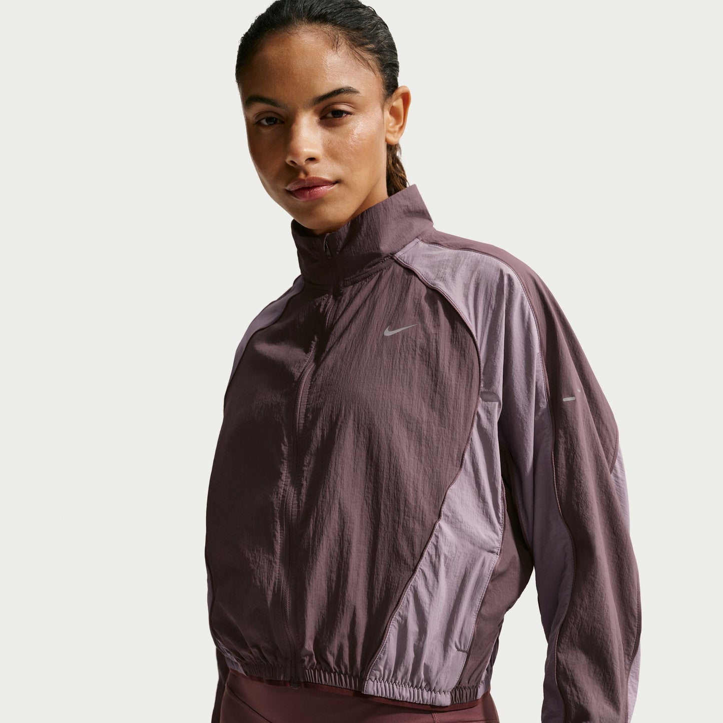 Nike Swift Women's Repel UV-Protection Running Jacket - Tattoo/Light Violet Ore/Burgundy Crush